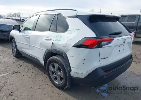 2022 Toyota Rav4 Xle z USA, uszkodzony, nr VIN 2T3P1RFV0NW295400